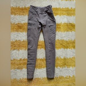 Pact Women's Pewter Grey Brushed Pintuck Cotton Legging Yoga Exercise small